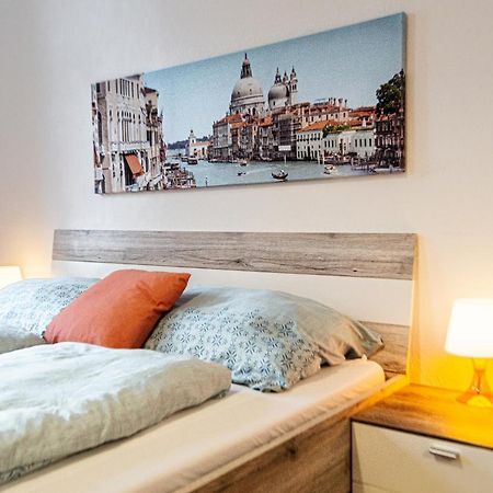 Comfy 2Br- Apartment Near Wiener Stadthalle מראה חיצוני תמונה