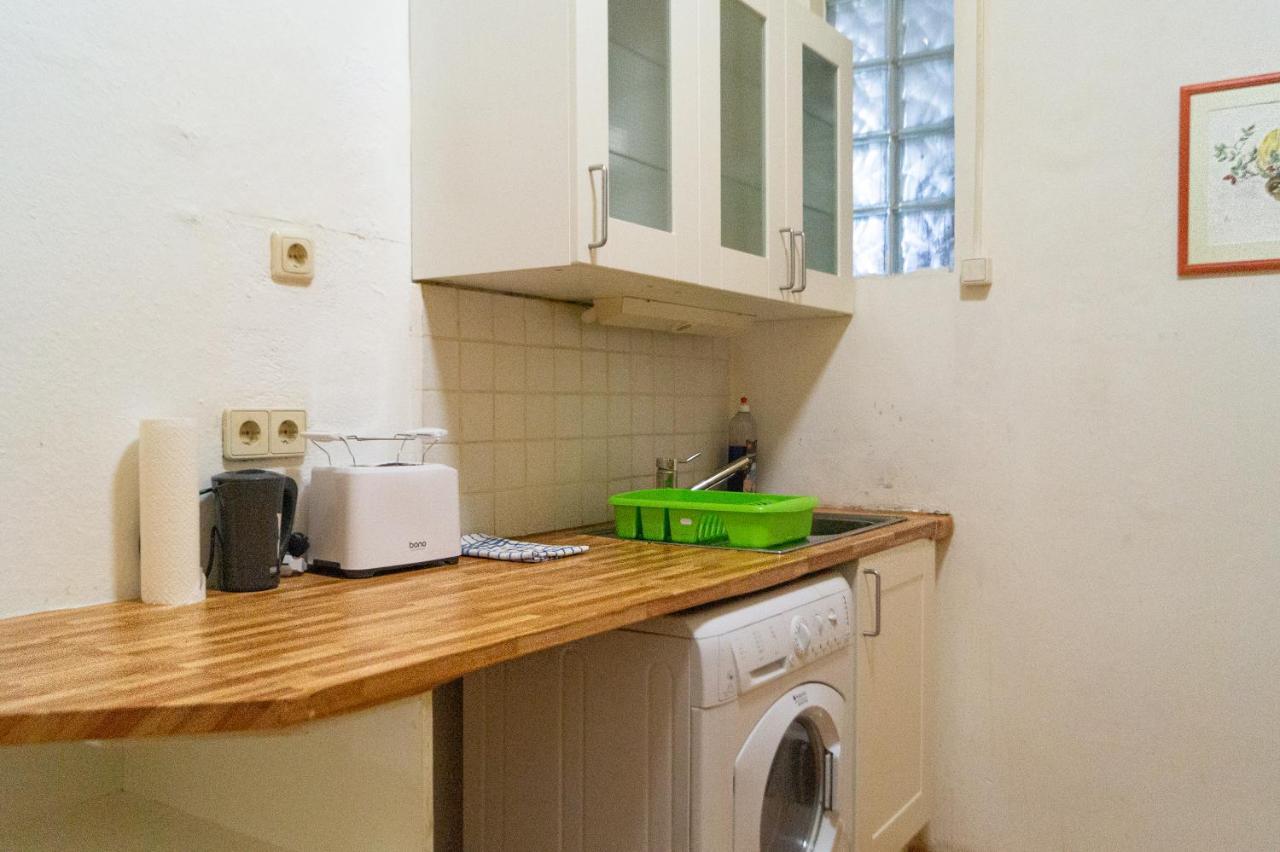 Comfy 2Br- Apartment Near Wiener Stadthalle מראה חיצוני תמונה